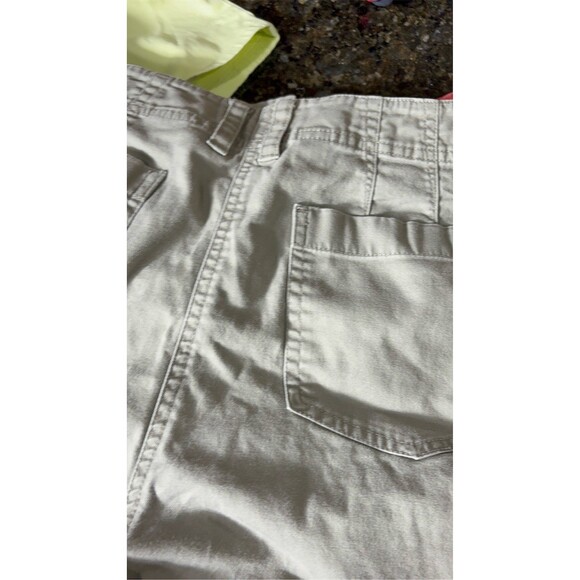Talbots Petites Cargo Shorts Lot of 3 Womens Size 14P Coral Green Gray - Picture 9 of 11
